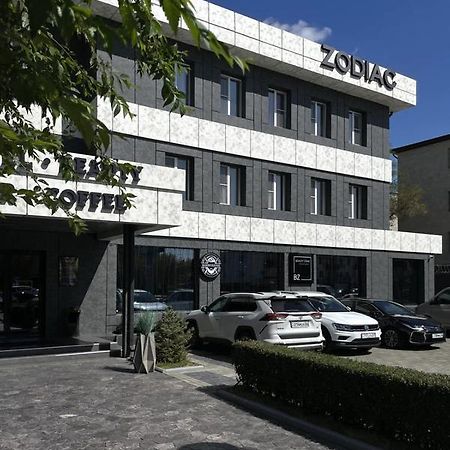 Zodiac Hotel Atyrau Exterior photo