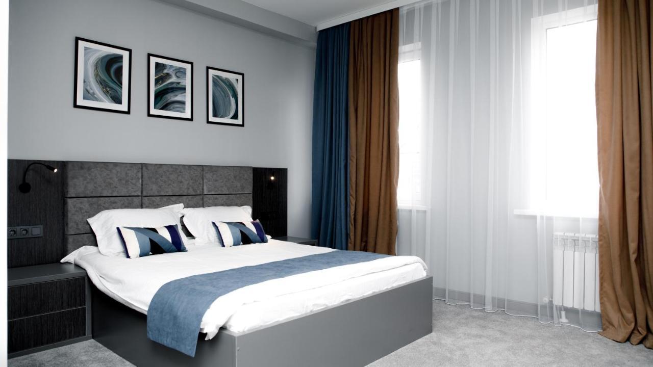 Zodiac Hotel Atyrau Exterior photo