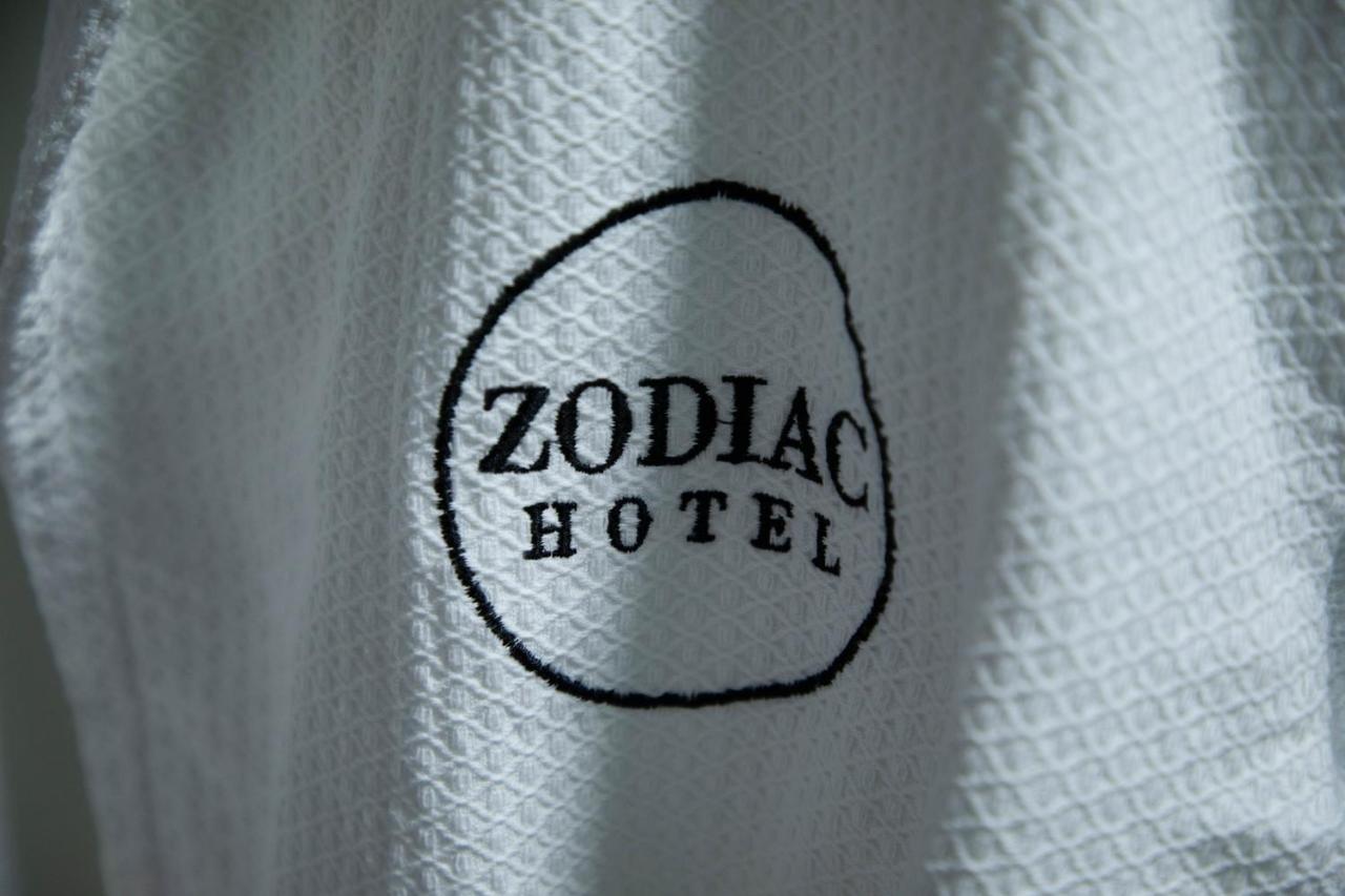 Zodiac Hotel Atyrau Exterior photo