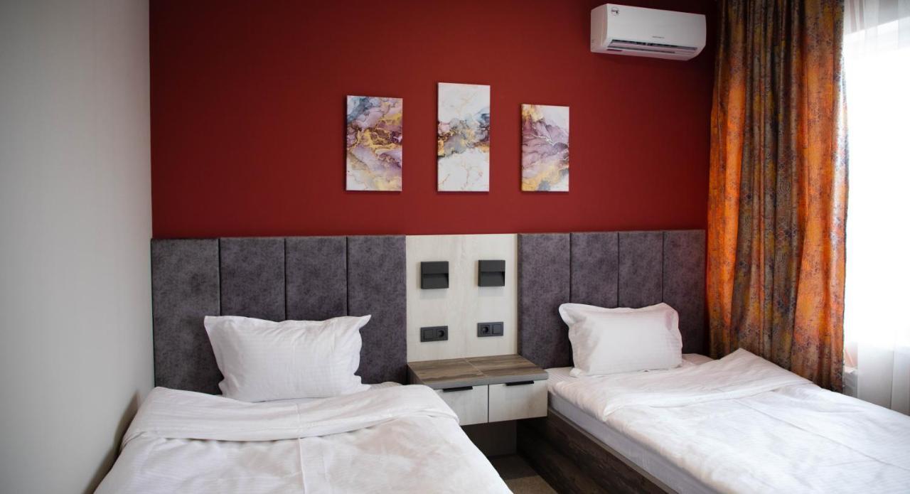 Zodiac Hotel Atyrau Exterior photo